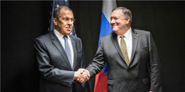 El secretario de Estado de EE.UU, Mike Pompeo, y el ministro ruso de Exteriores, Serguéi Lavrov, sostuvieron un encuentro en Finlandia